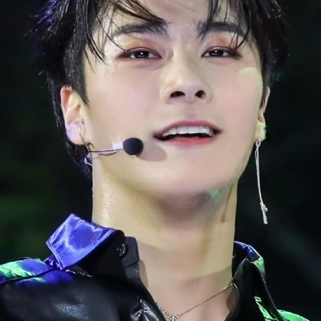 Behind-the-scenes cut of Moonbin (ASTRO)