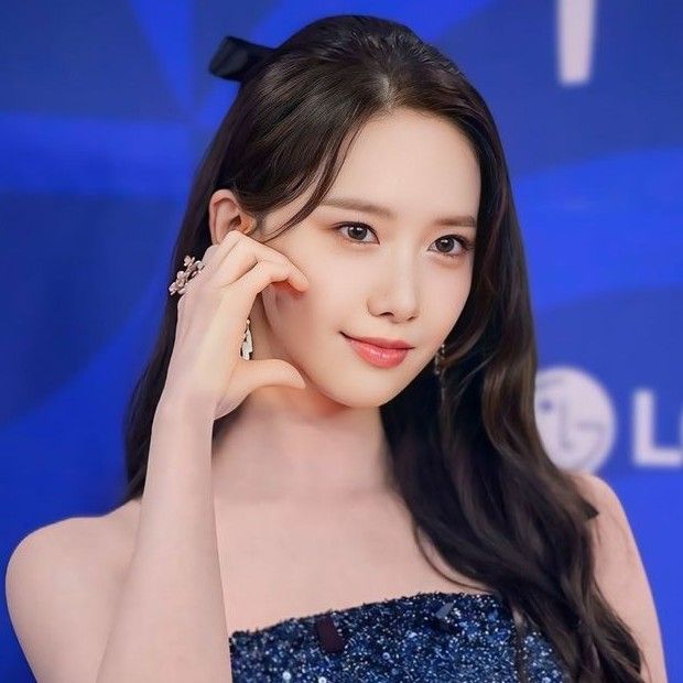 Latest photo of Yoona (Girls' Generation)