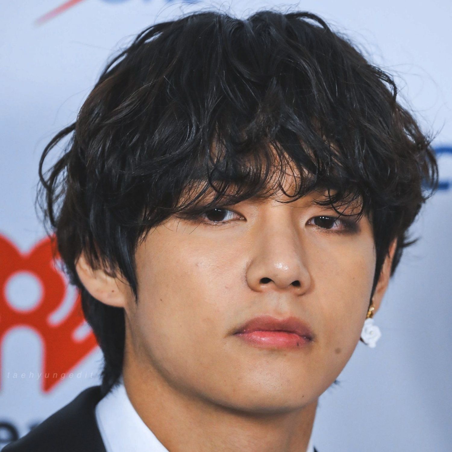 뷔 (방탄소년단) 최근 활동샷