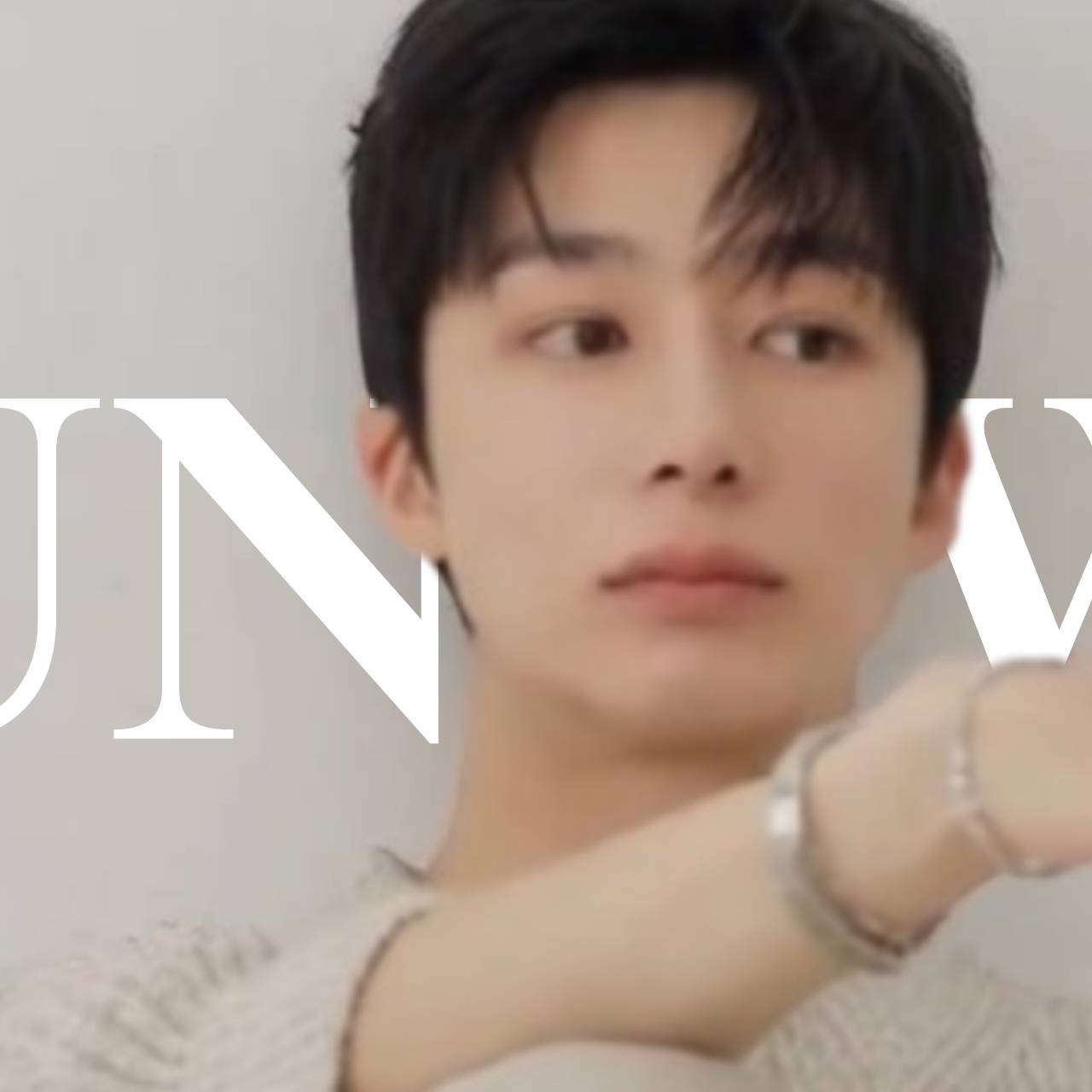 亨元 (MONSTA X)的最新照片
