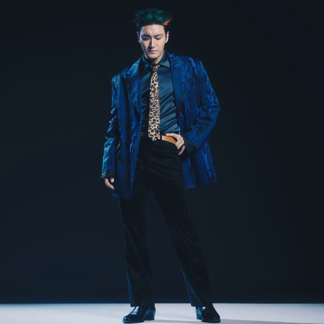 Behind-the-scenes cut of Siwon (Super Junior)