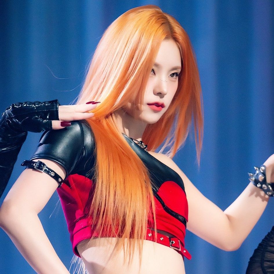 Behind-the-scenes cut of Yeji (ITZY)