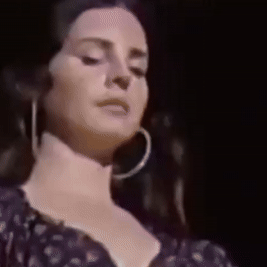 A moment captured by Lana del Rey's fan
