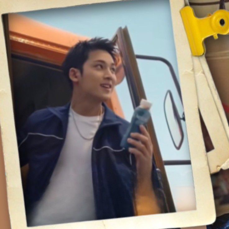 A moment captured by Mingyu (SEVENTEEN)'s fan