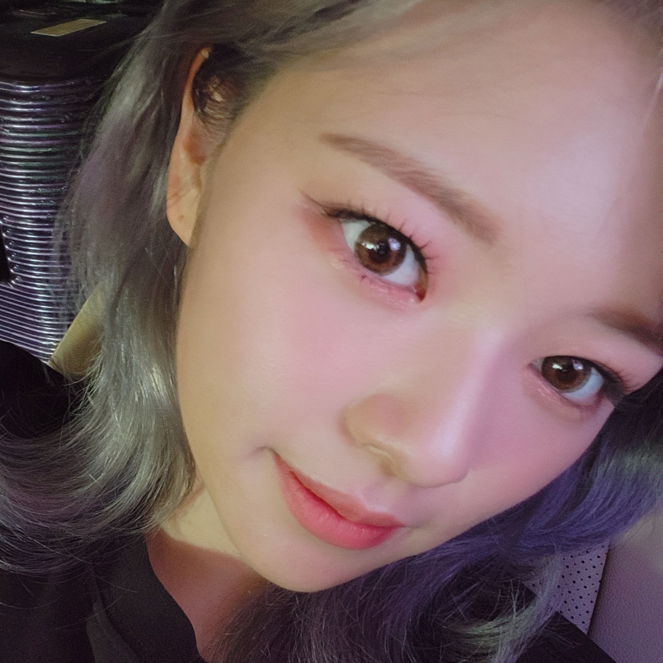 Behind-the-scenes cut of Jeongyeon (TWICE)