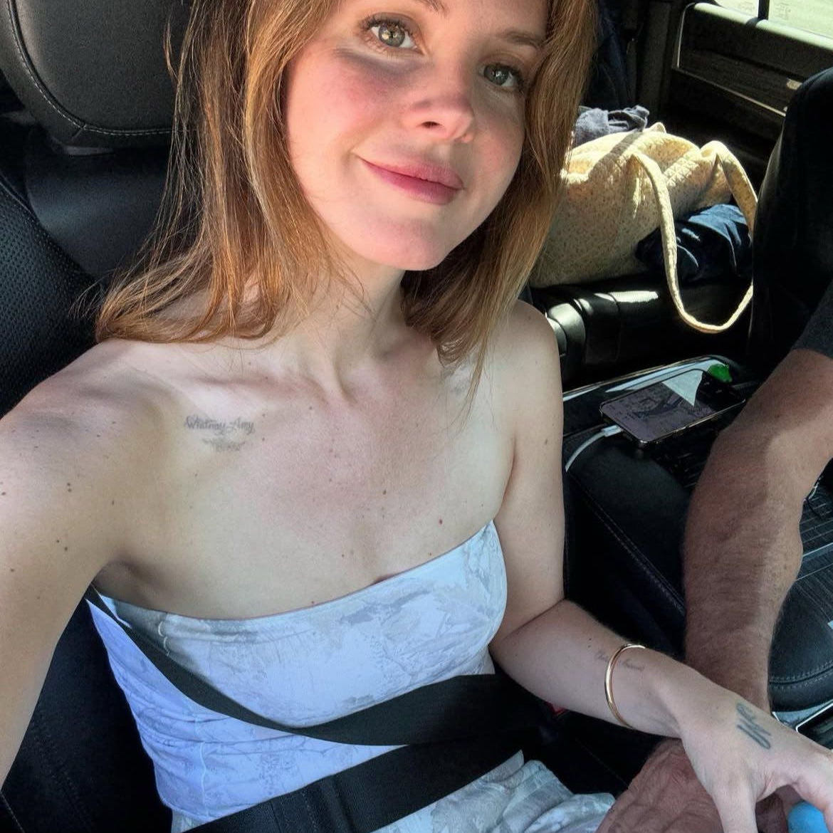 A moment captured by Lana del Rey's fan