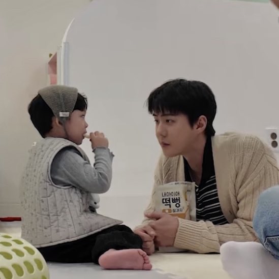 Foto aktivitas terbaru EXO