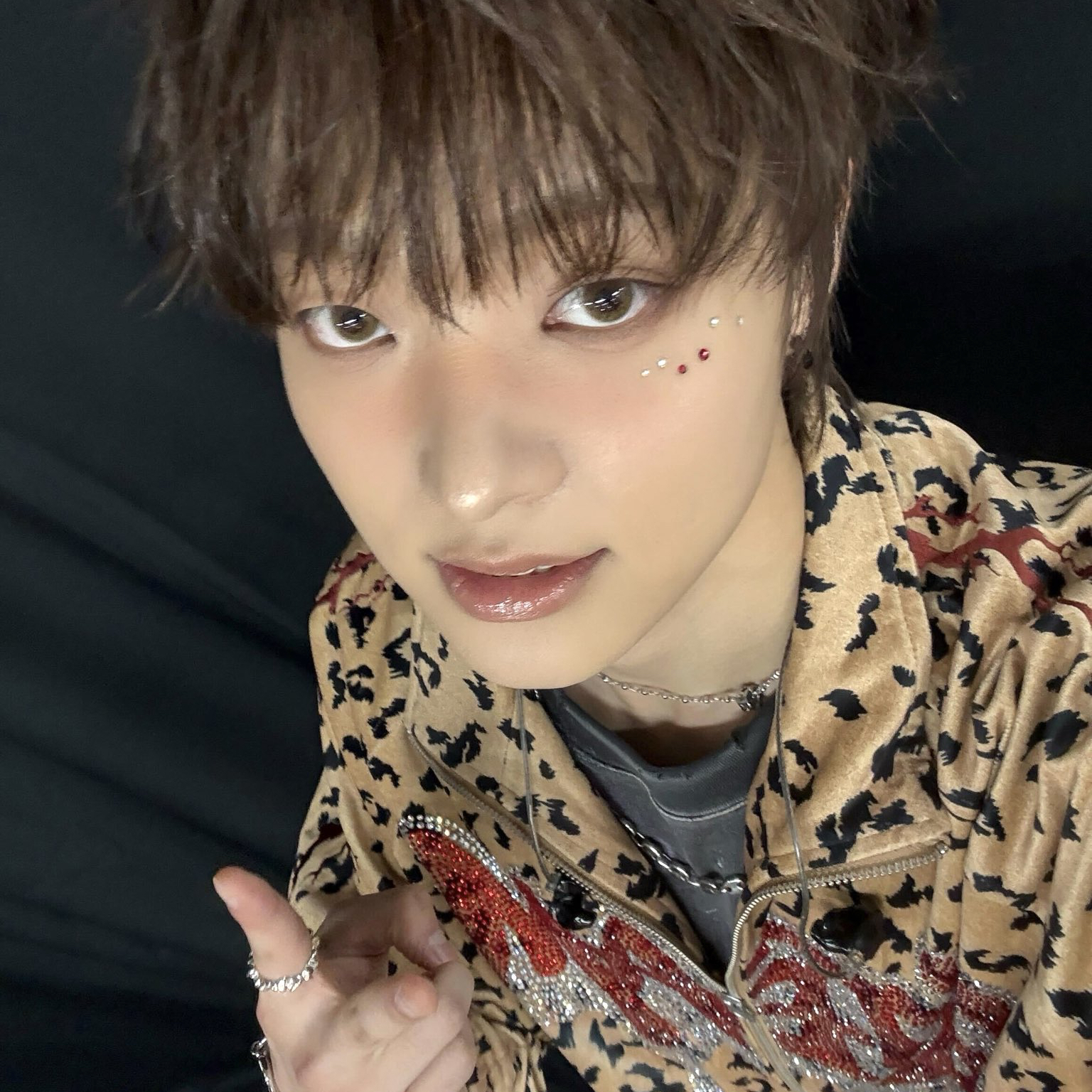 Behind-the-scenes cut of EJ (&TEAM)