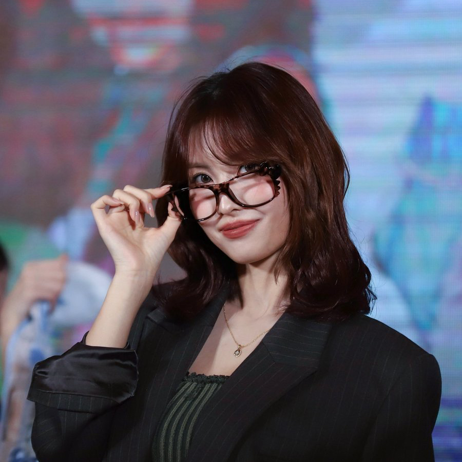 Foto terbaru Momo (TWICE)