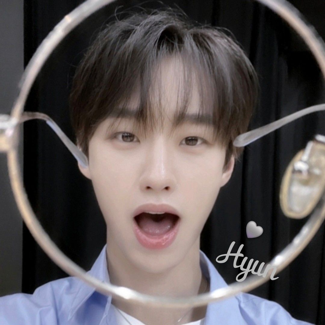 Latest photo of Hyun