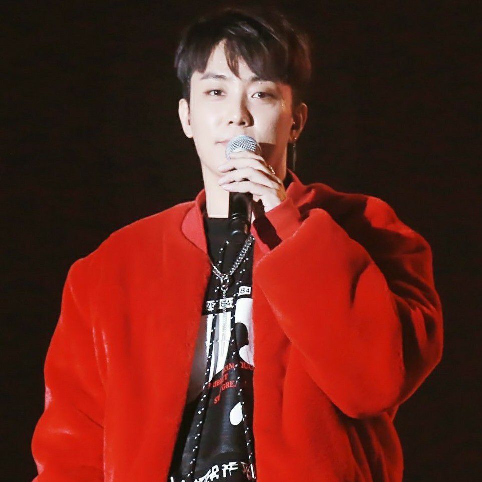 Latest photo of Eun Jiwon (SECHSKIES)