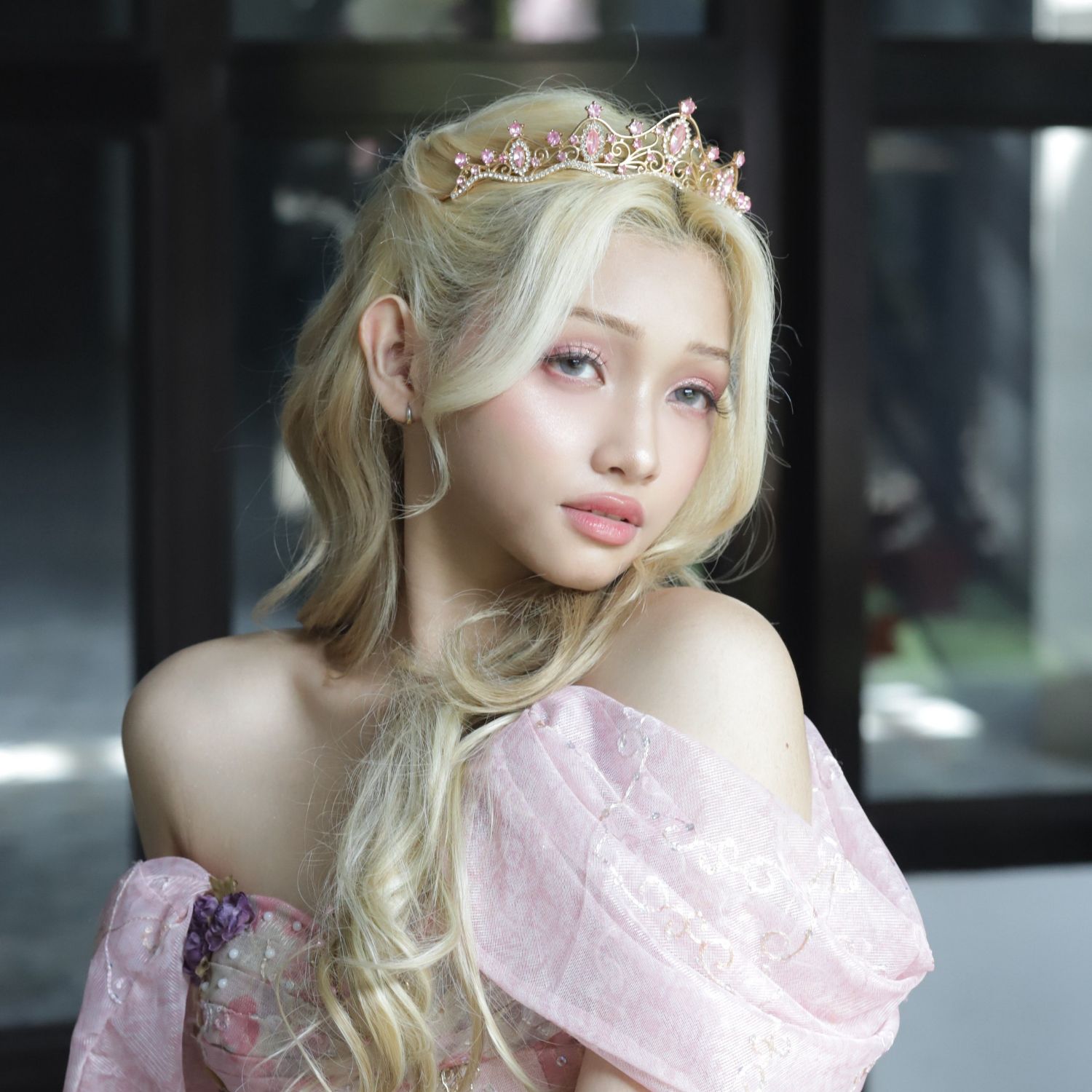 Recent activity shot of Gehlee (UNIS)