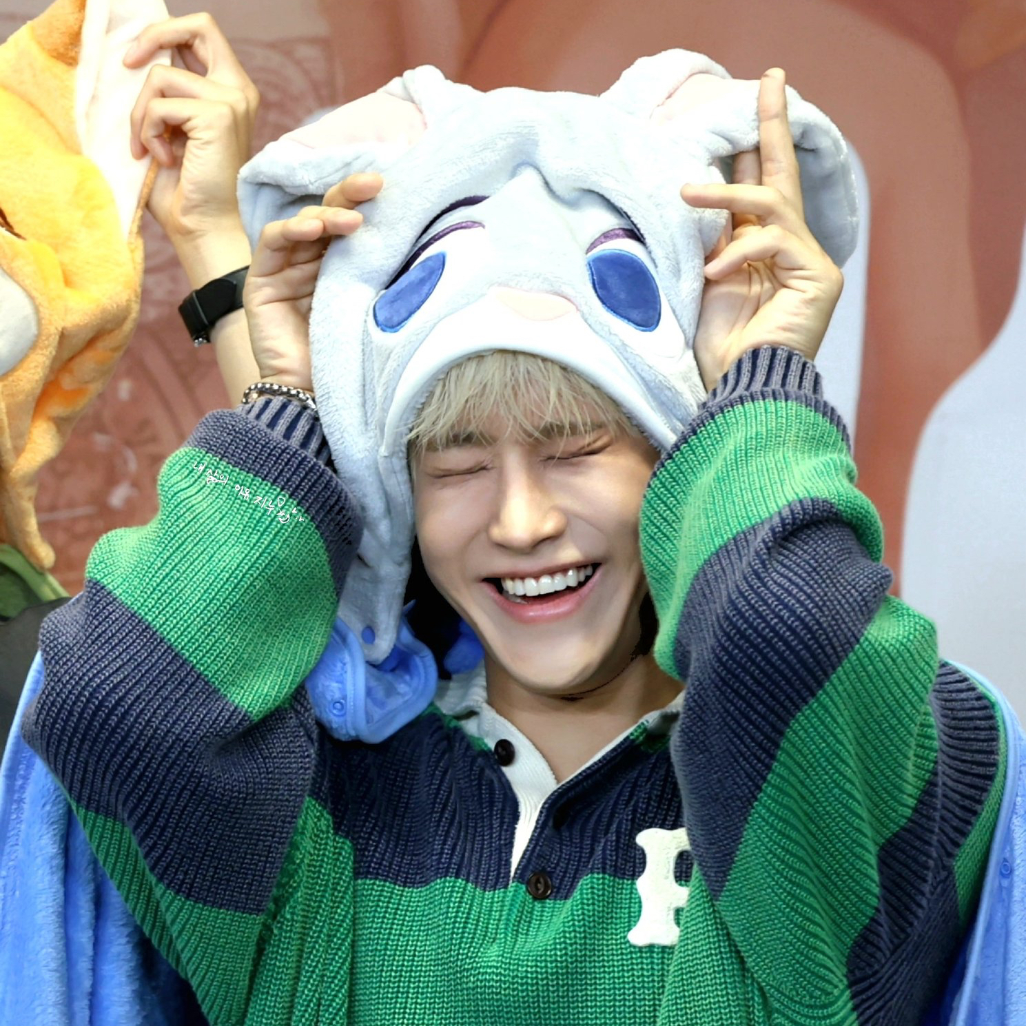 A moment captured by Jinjin (ASTRO)'s fan