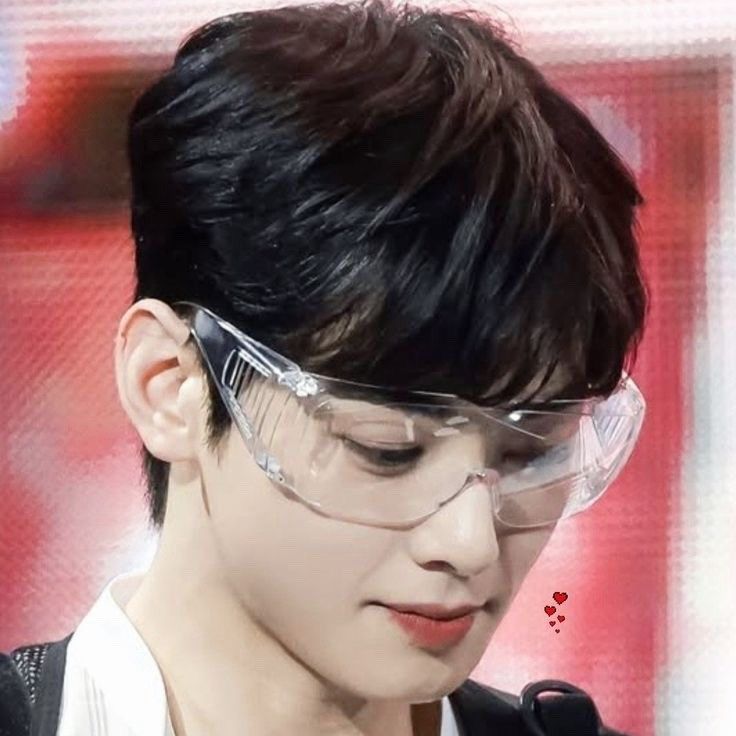 Recent activity shot of Eunwoo (ASTRO)