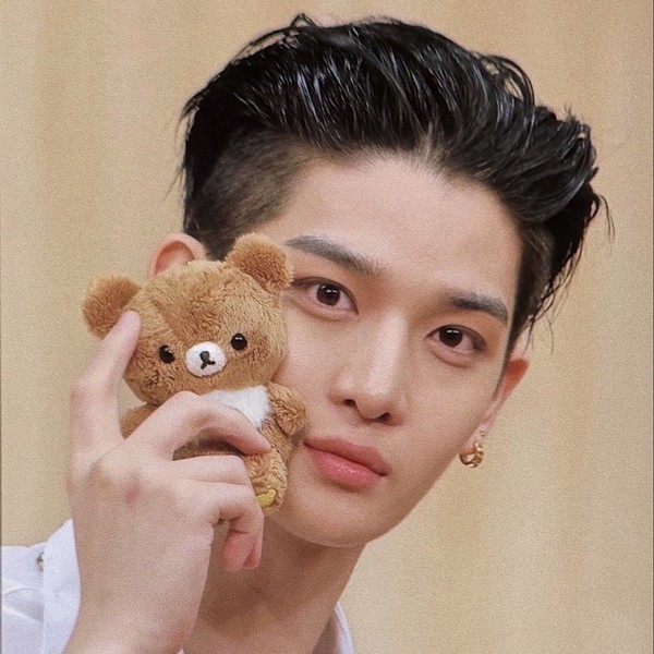 Popular profile image of Bae Jinyoung selected by votes