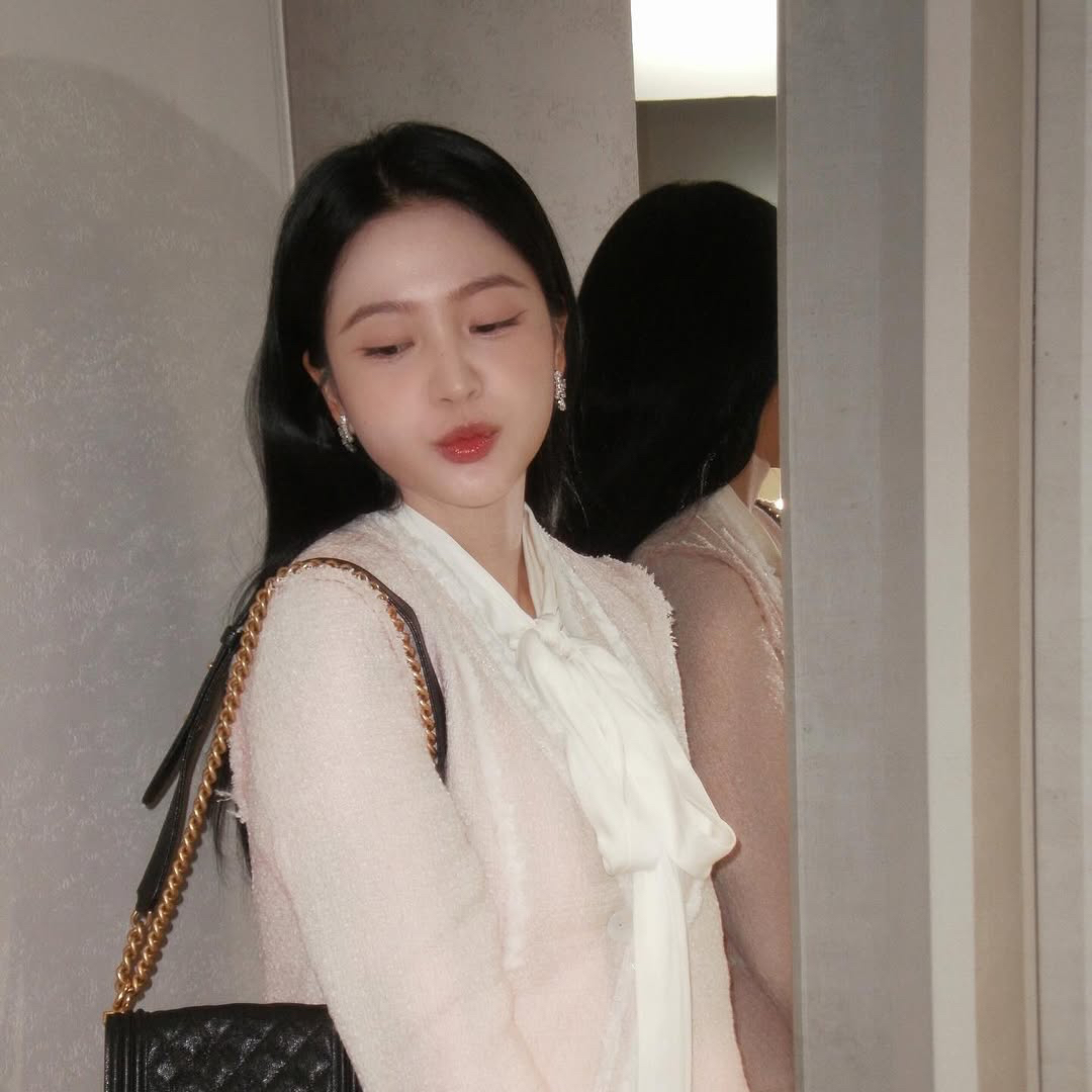 Behind-the-scenes cut of Yeri (Red Velvet)