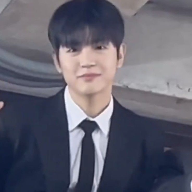 Recent activity shot of Donghun (A.C.E)