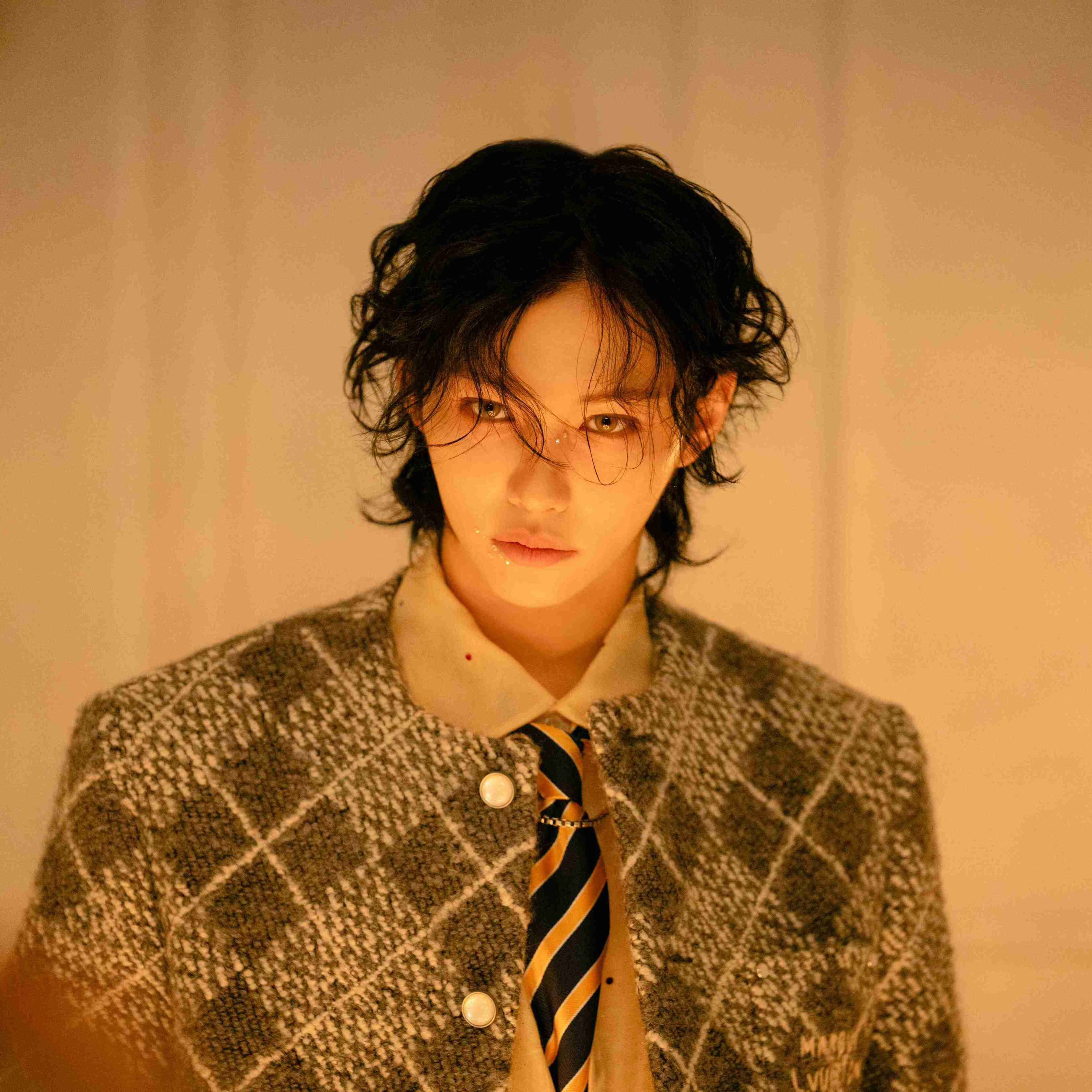 Recent activity shot of Felix (Stray Kids)