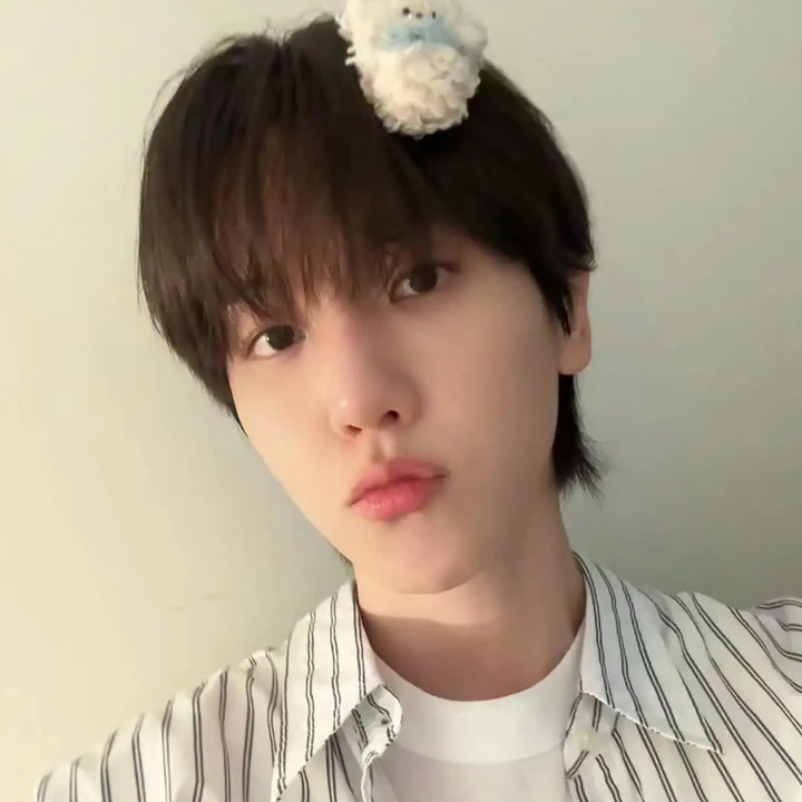 백현 (EXO) 최근 활동샷