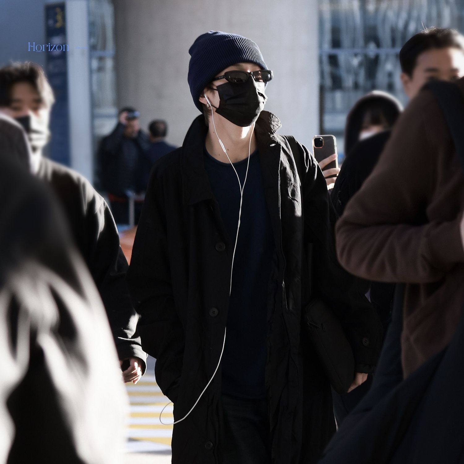 Behind-the-scenes cut of TREASURE