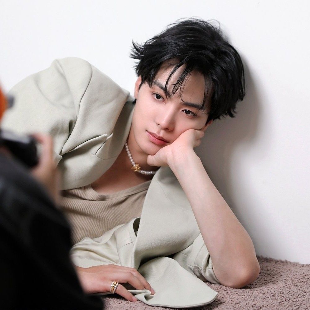 A moment captured by Kim Jonghyeon's fan