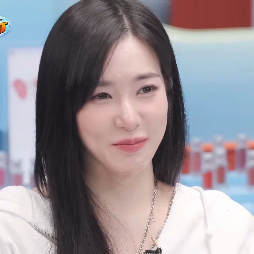 Behind-the-scenes cut of Tiffany Young (Girls' Generation)