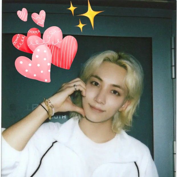 A moment captured by Jeonghan (SEVENTEEN)'s fan