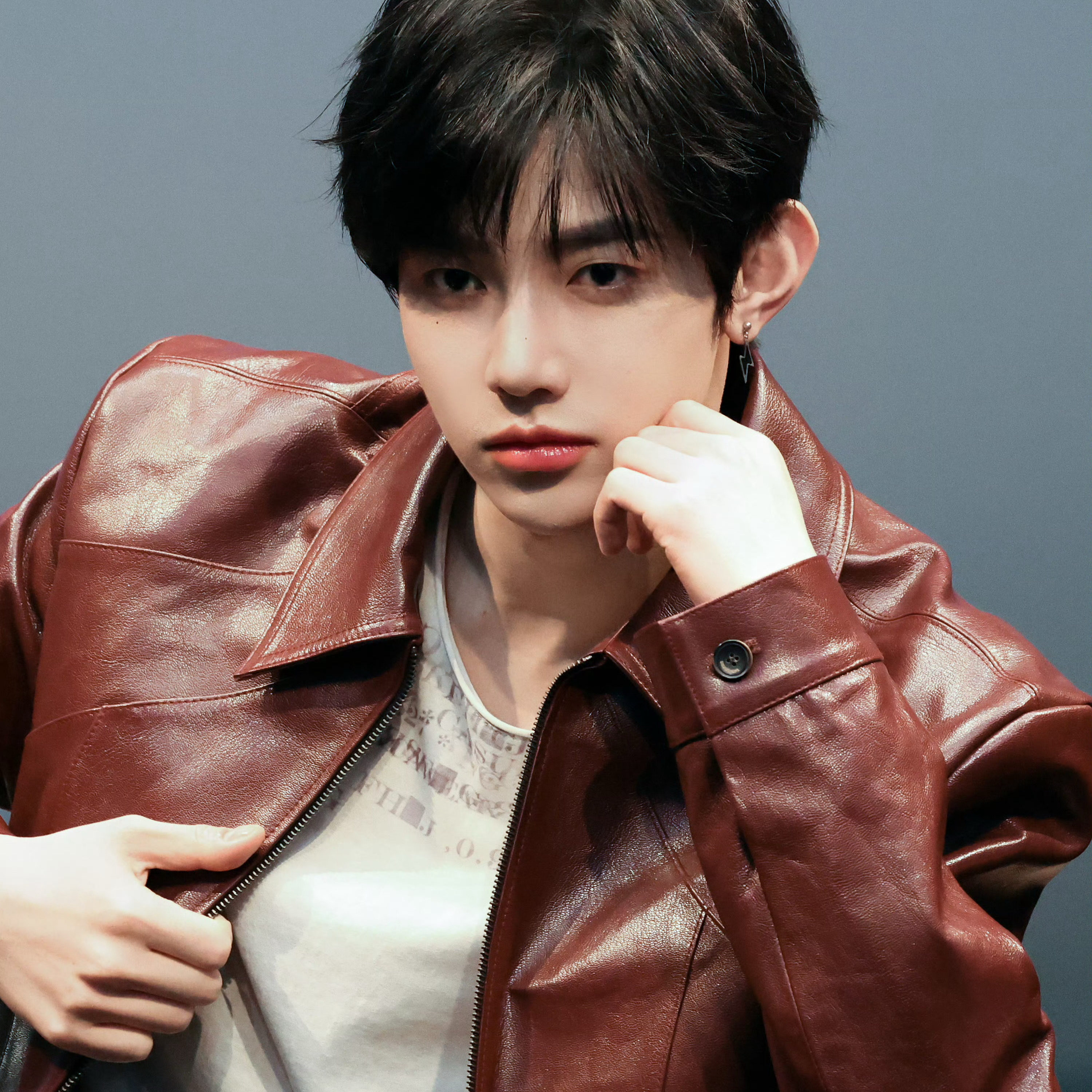 章昊 (ZEROBASEONE)的最新照片