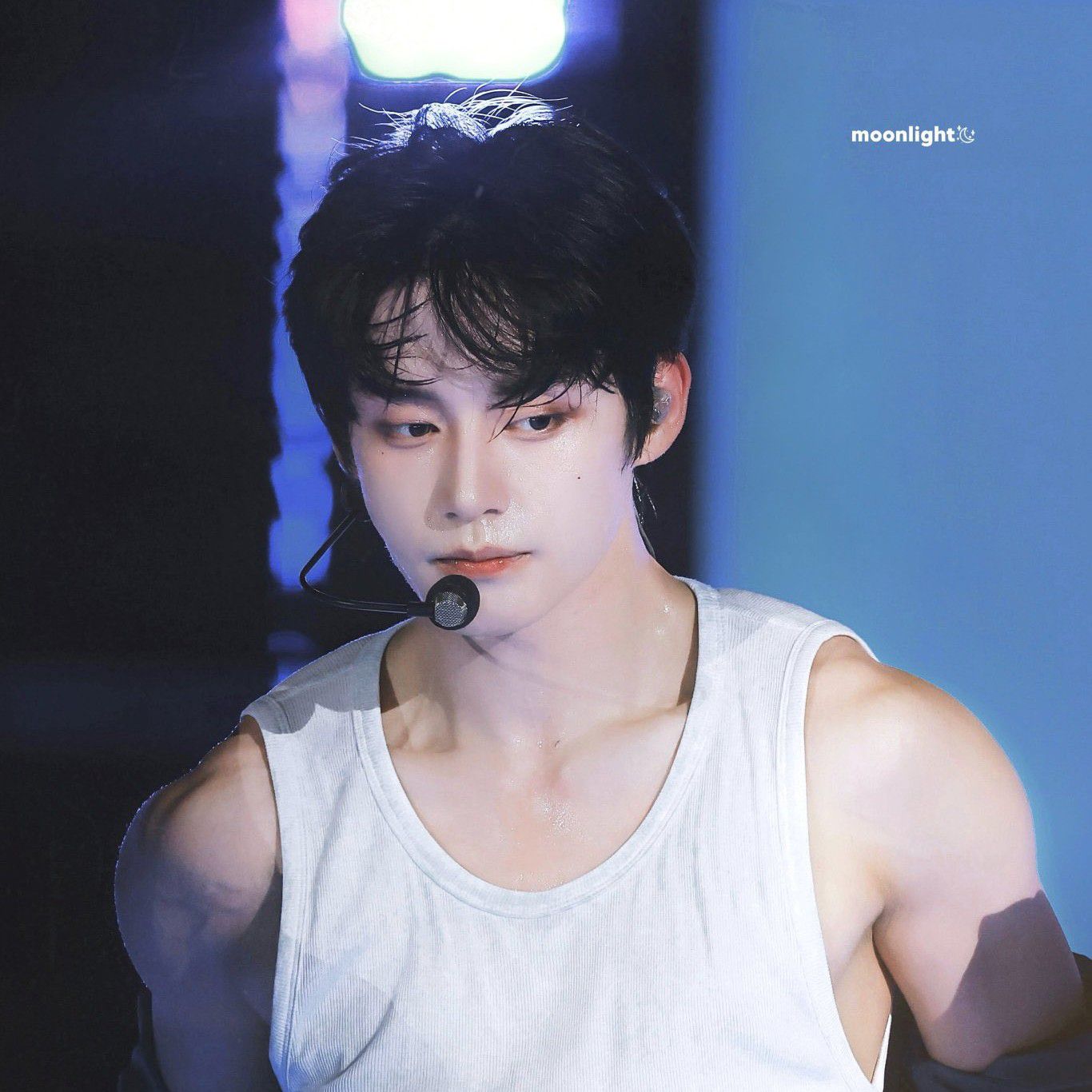 Recent activity shot of Kim Jiwoong (ZEROBASEONE)