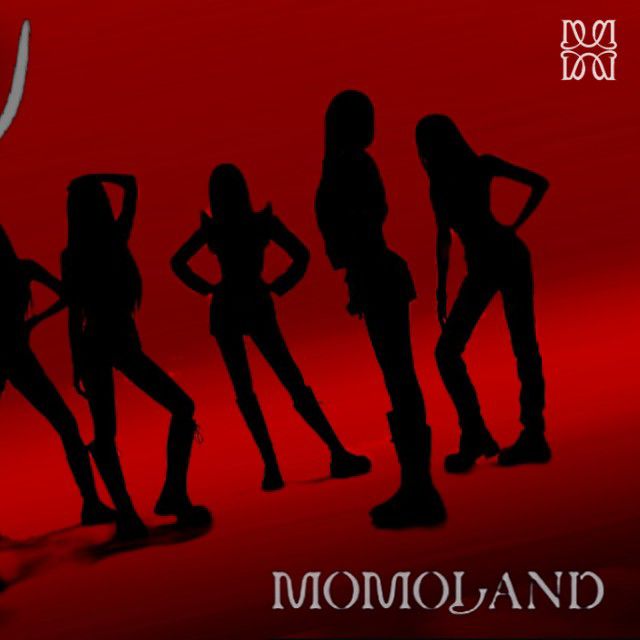 Behind-the-scenes cut of MOMOLAND