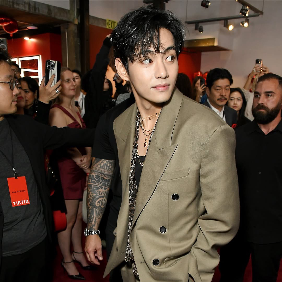 Foto terbaru V (BTS)