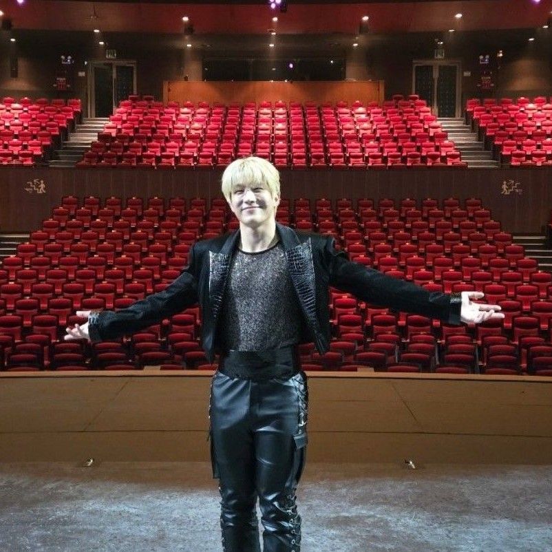 Jinjin (ASTRO)的幕后花絮