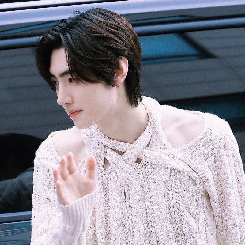 성훈 (ENHYPEN)의 비하인드 컷