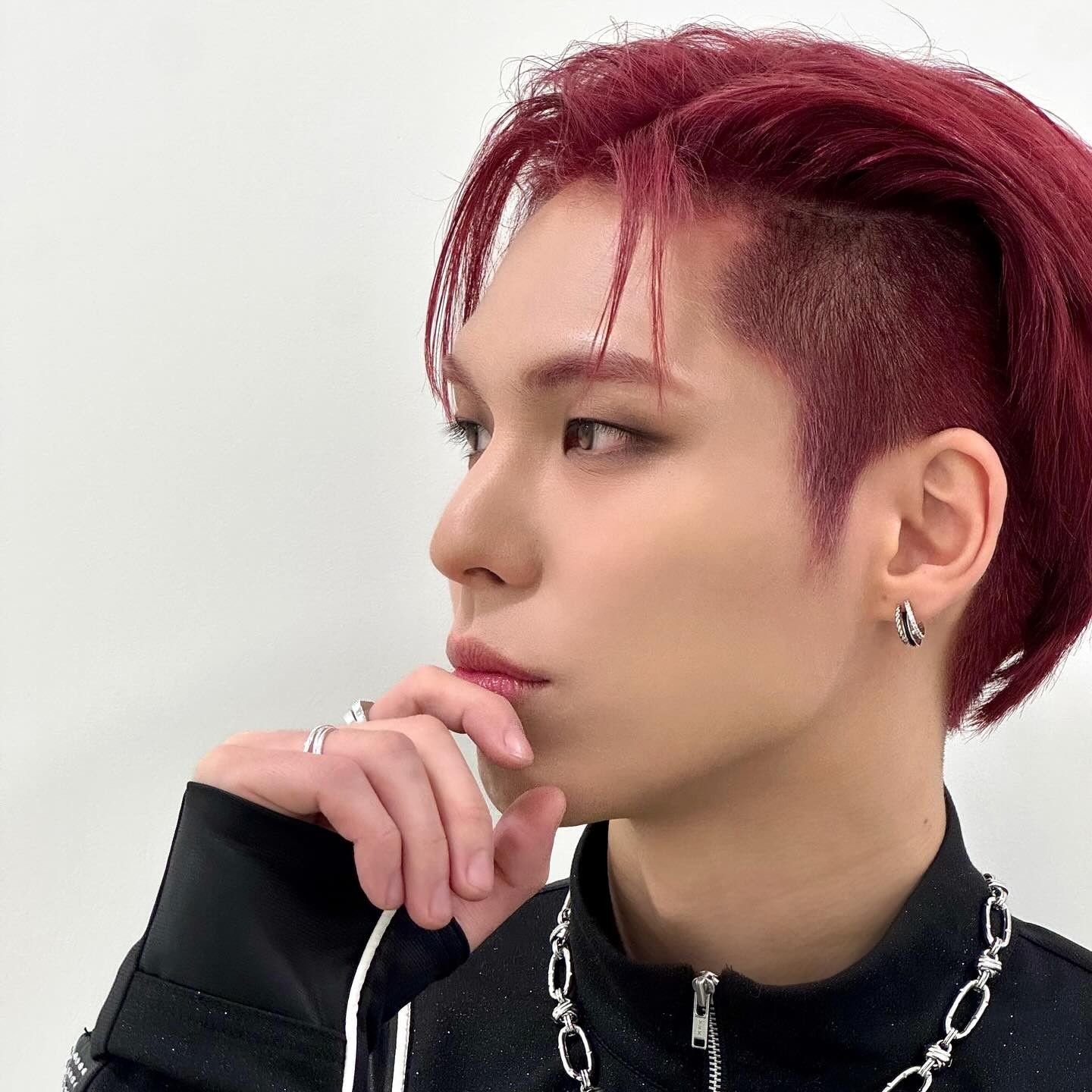 Latest photo of BX (CIX)