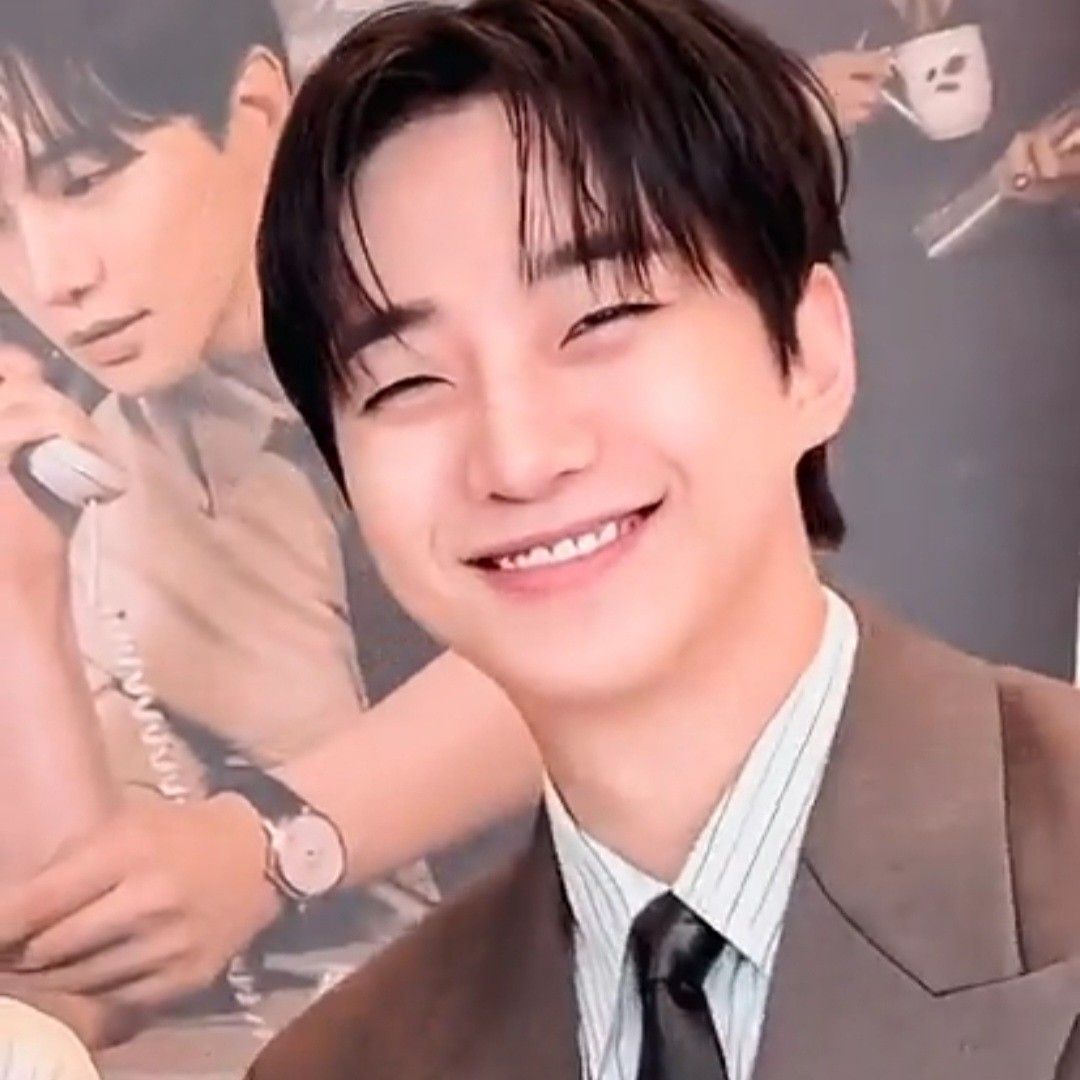 Behind-the-scenes cut of Junho (2PM)