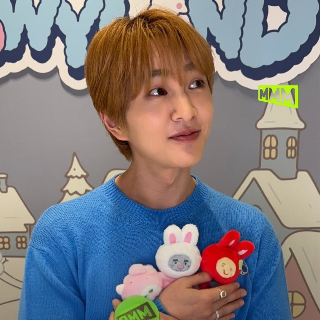 Behind-the-scenes cut of Onew (SHINee)