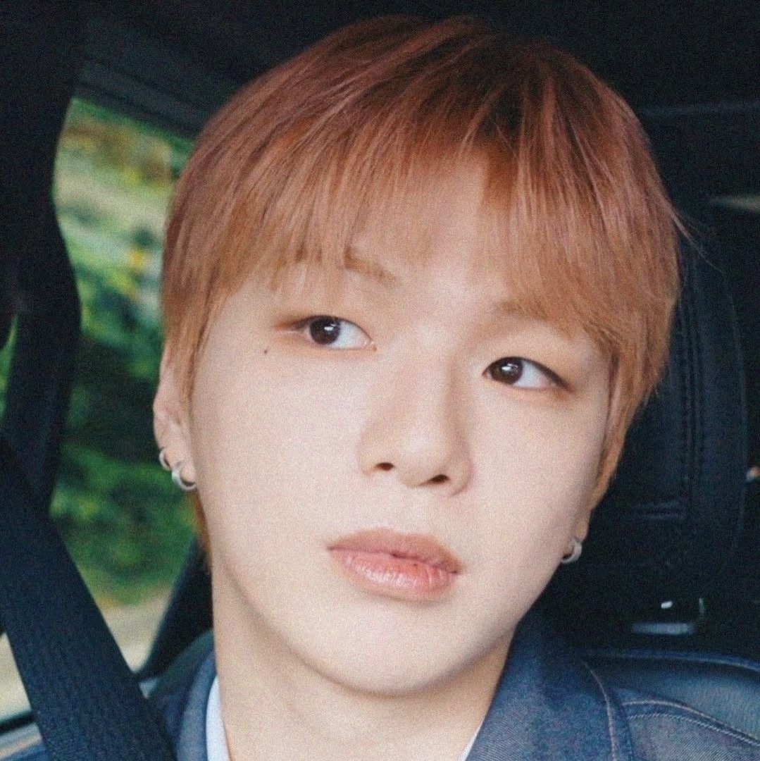 Behind-the-scenes cut of Kang Daniel