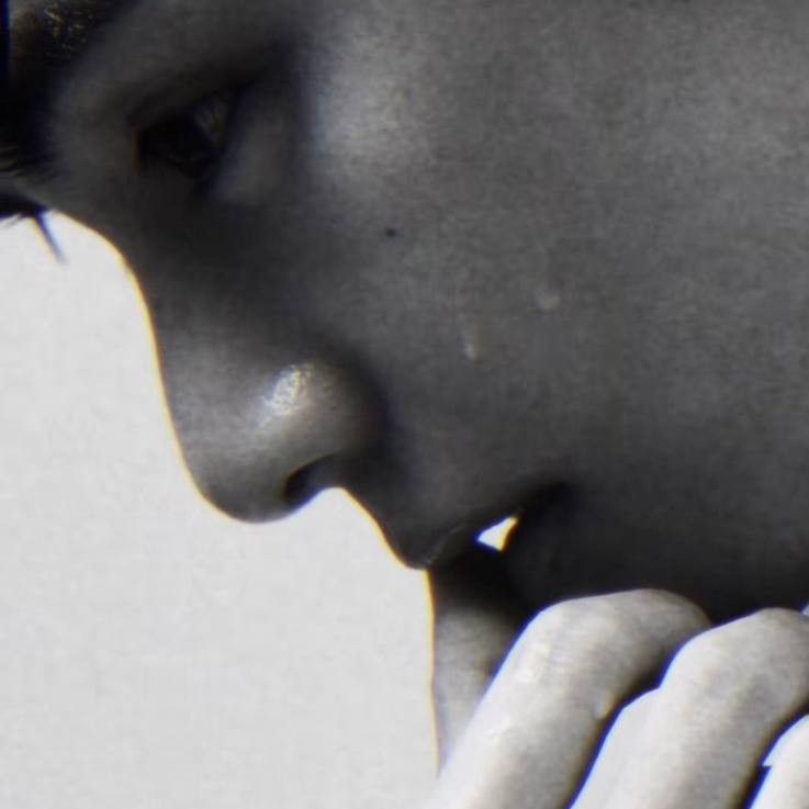 뷔 (방탄소년단)의 비하인드 컷