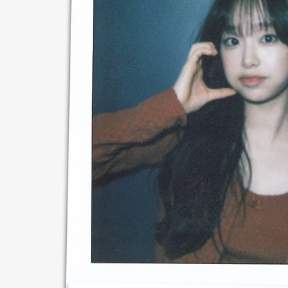 Behind-the-scenes cut of Chuu