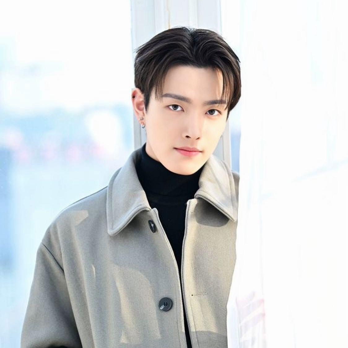 Latest photo of Hongjoong (ATEEZ)