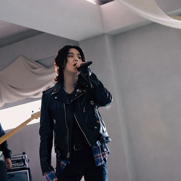 Behind-the-scenes cut of SUGA (BTS)