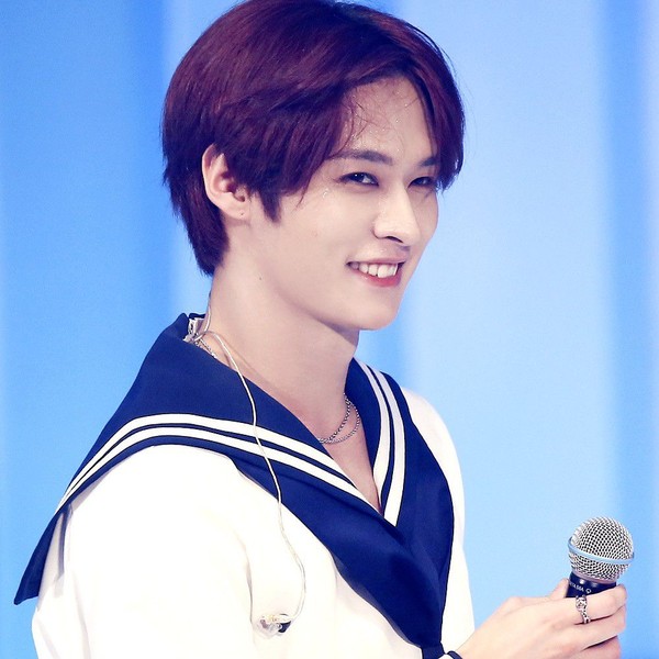 Shining profile picture of Lee Know (Stray Kids) on today's Choeaedol