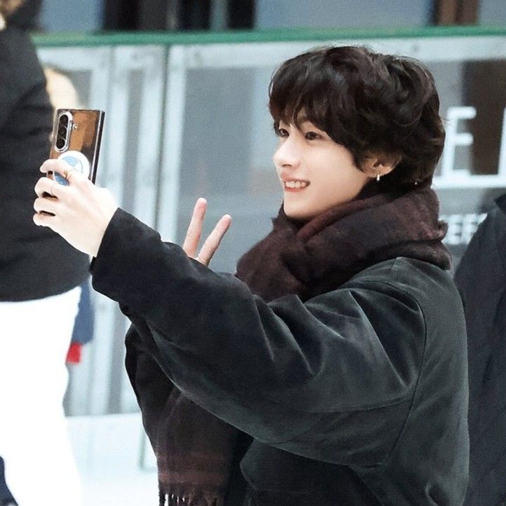 Behind-the-scenes cut of Anton (RIIZE)