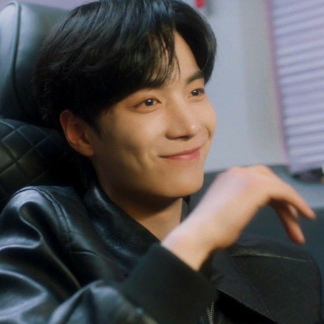 Recent activity shot of Kim Jonghyeon