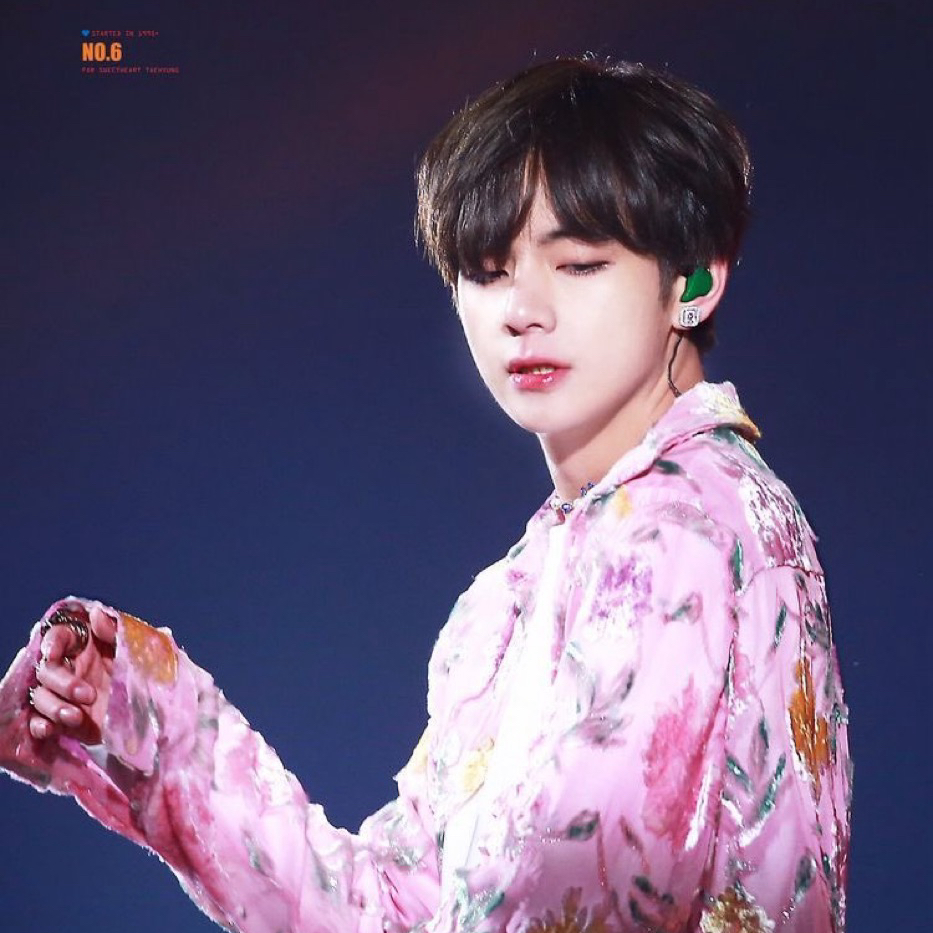 V (防弹少年团)粉丝拍下的瞬间