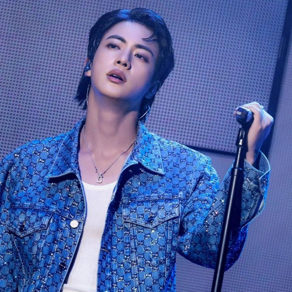 Foto terbaru Jin (BTS)