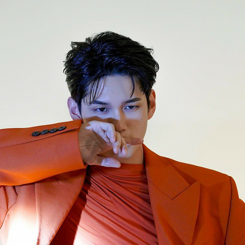 Recent activity shot of Ong Seongwu