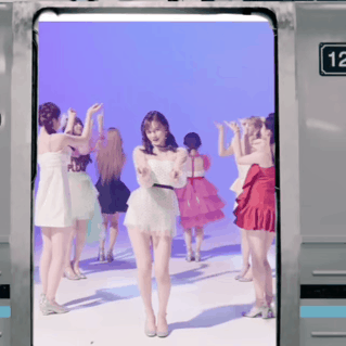 A moment captured by Nina (NiziU)'s fan