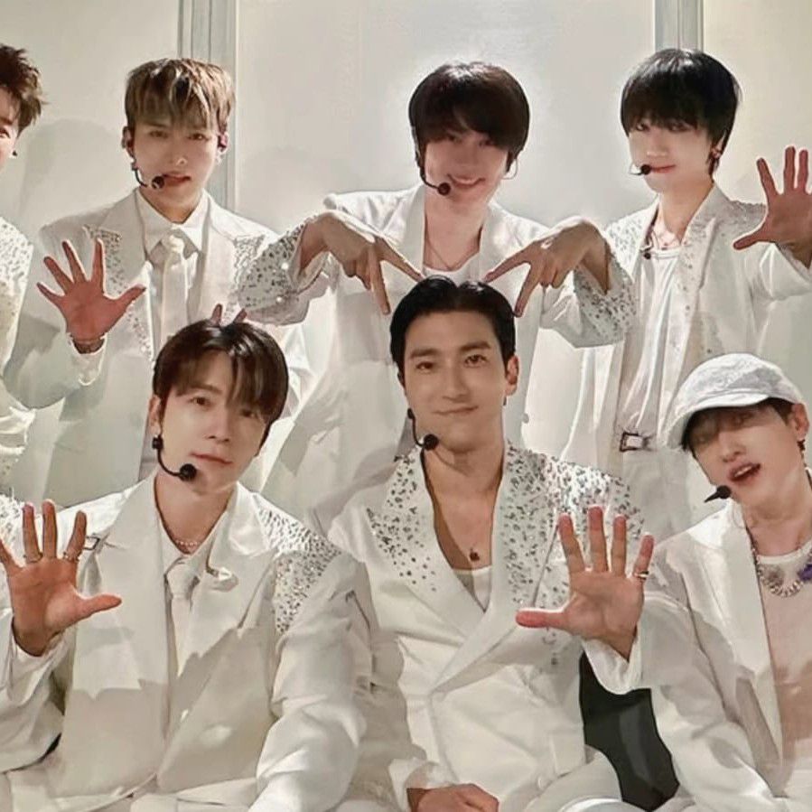 Foto aktivitas terbaru Super Junior