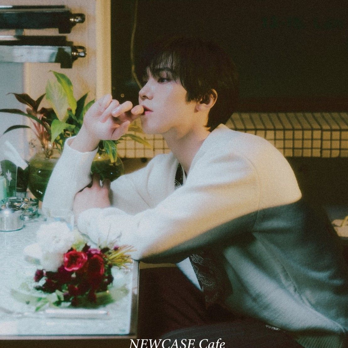 A moment captured by Rocky's fan